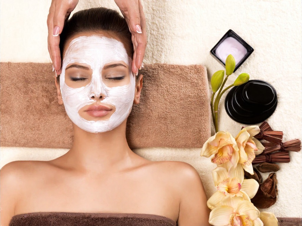 BioLight Brightening Facial (75 min)